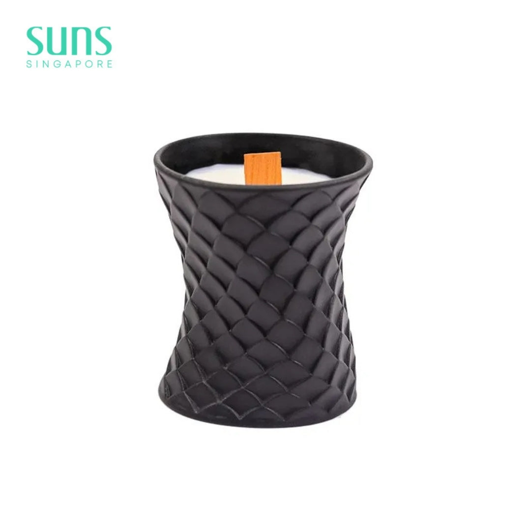 Longevity Serpent Scented Candle (Black)