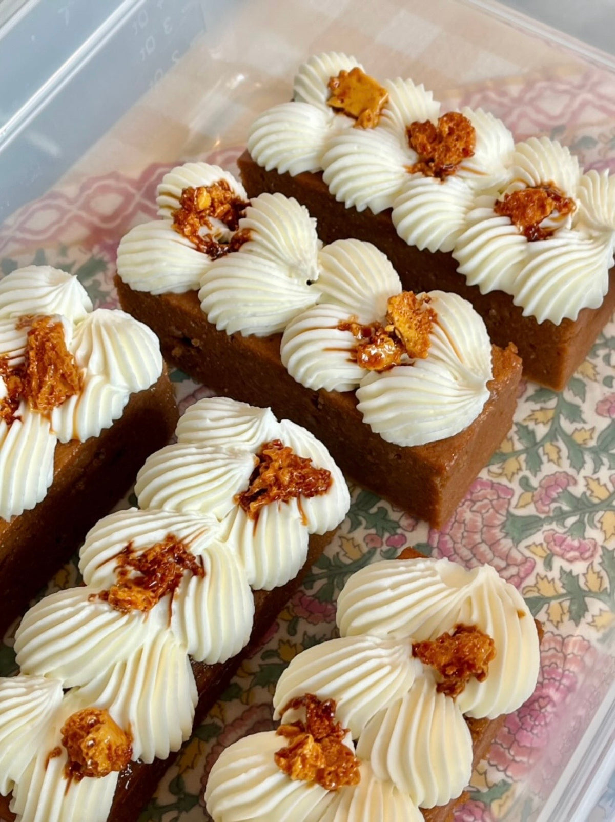 Floranda Bakery x Je T'aime Blooms