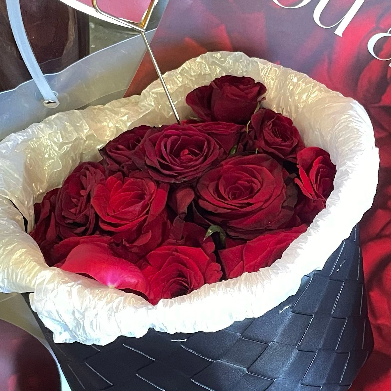 Scoop of Love Roses Bouquet-RED